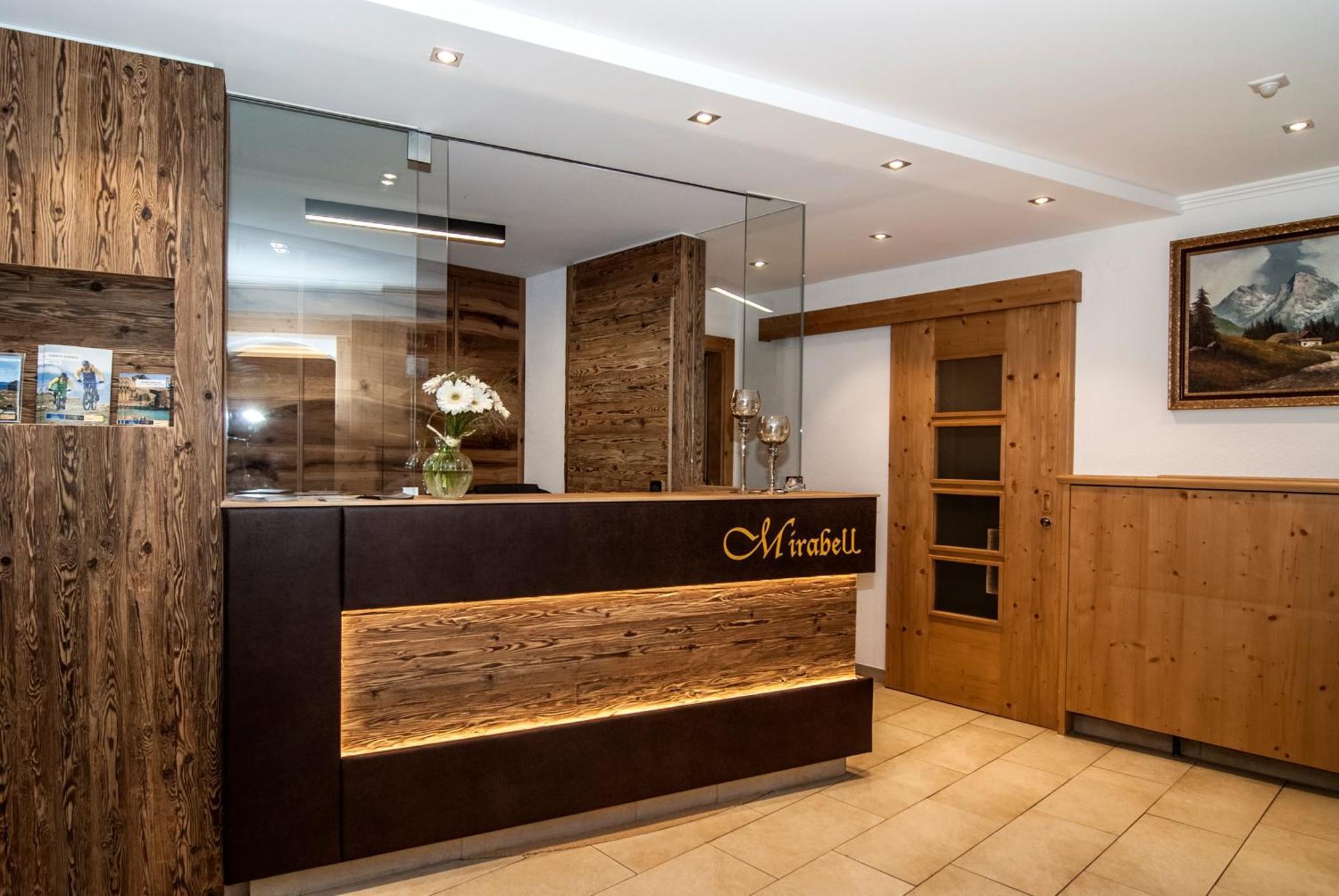 אישגל Hotel Garni Mirabell מראה חיצוני תמונה