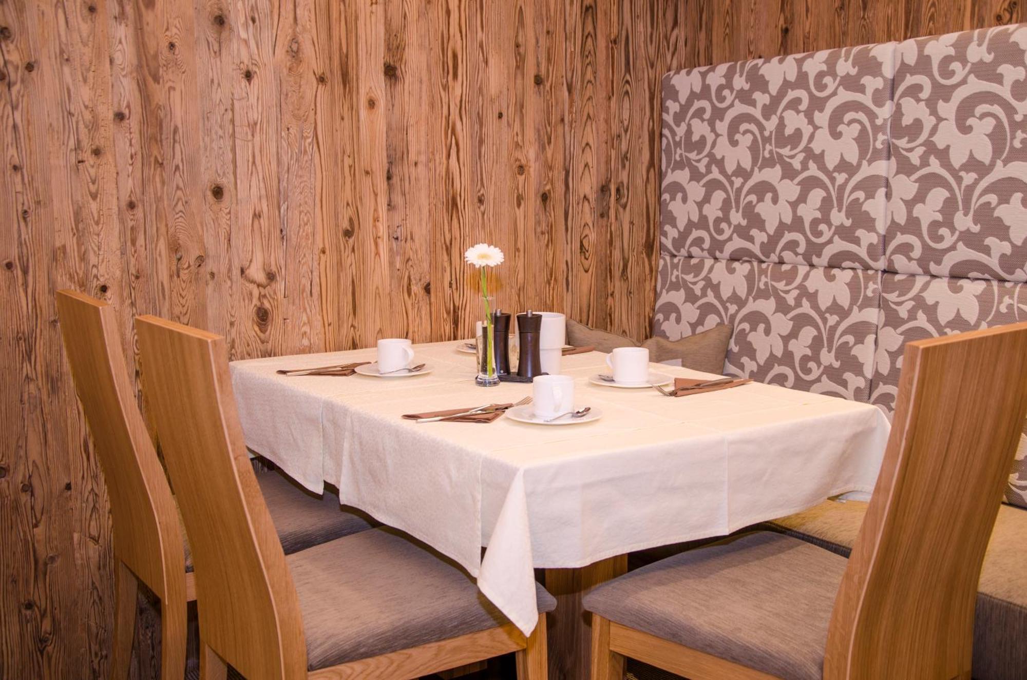 אישגל Hotel Garni Mirabell מראה חיצוני תמונה
