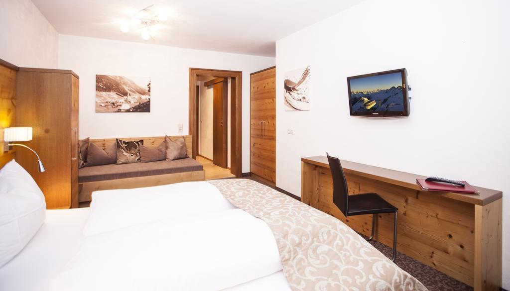 אישגל Hotel Garni Mirabell מראה חיצוני תמונה