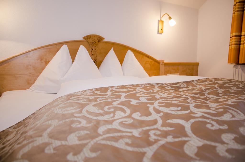 אישגל Hotel Garni Mirabell מראה חיצוני תמונה