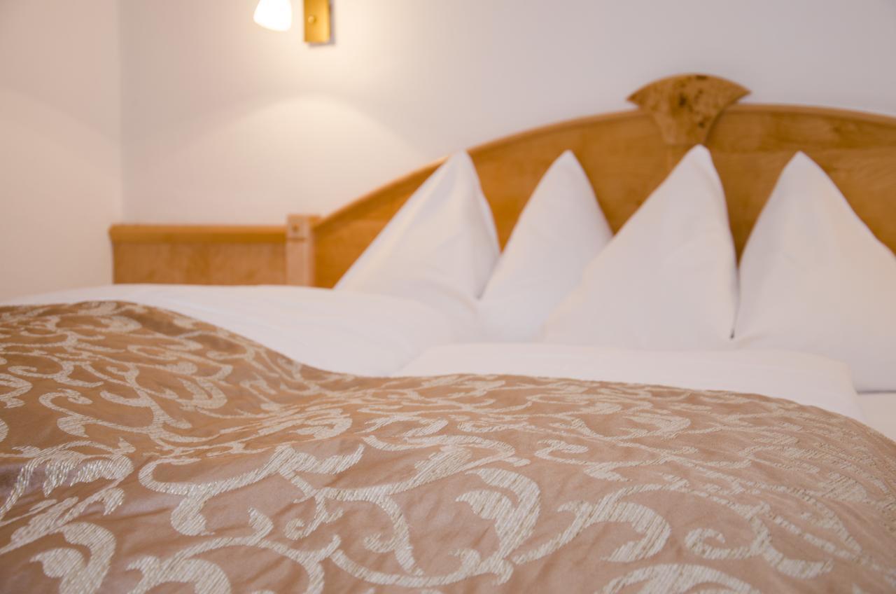 אישגל Hotel Garni Mirabell מראה חיצוני תמונה