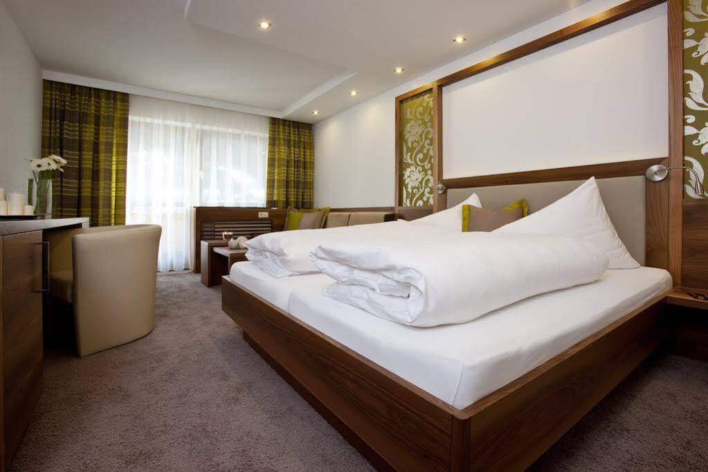 אישגל Hotel Garni Mirabell מראה חיצוני תמונה